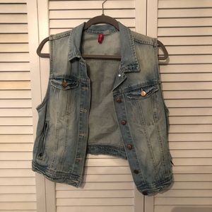 Never worn before Denim Vest